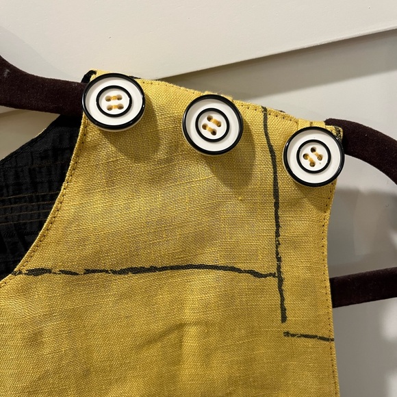 BURU cropped linen top with button details - Picture 2 of 3